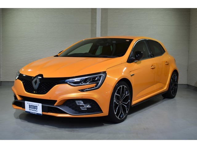 『BMA（認定中古車）』は、新車登録から7年1ヶ月未満、走行距離7万1千km　未満の正規輸入車を対象とし、第三者機関による厳しい車両鑑定をクリアしたものだけが、BUBU認定中古車として販売されます。