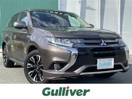 三菱 アウトランダーPHEV 2.0 G プレミアムパッケージ 4WD ハンドルヒーター クルーズコントロール
