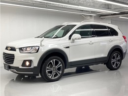 シボレー キャプティバ 2.4 4WD パール色　純正19AW　AppleCarPlay　黒半革