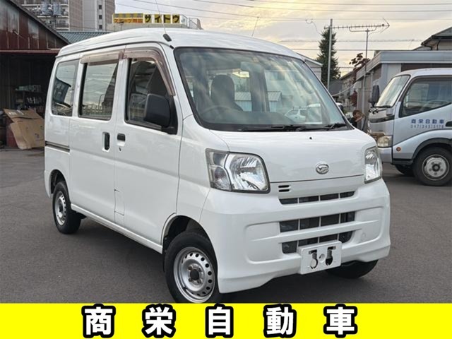 ダイハツのハイゼットです。色は定番のホワイト！お手頃価格で入庫しました！全国納車可能です！