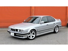 BMW 5シリーズ 535i 