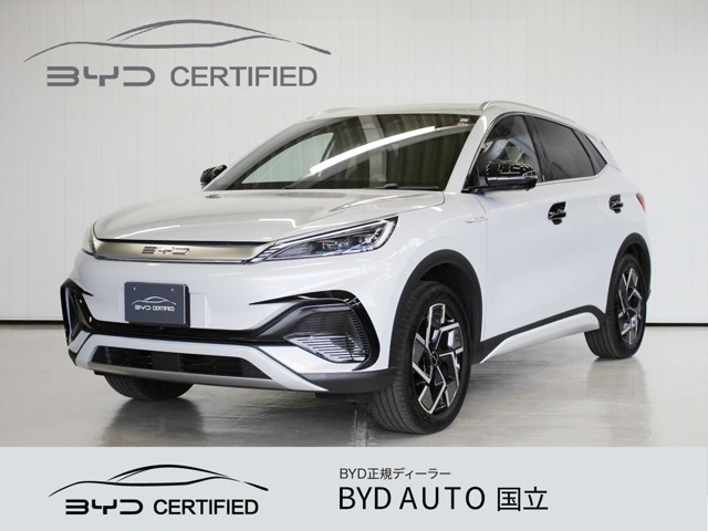 BYDを代表するコンパクトSUVのATTO3です　日本でも乗りやすいサイズ感が人気の電気自動車になります