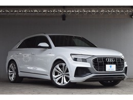 アウディ Q8 55 TFSI クワトロ デビューパッケージ Sライン 4WD コンフォートアシスタンスPKG・ドラレコ