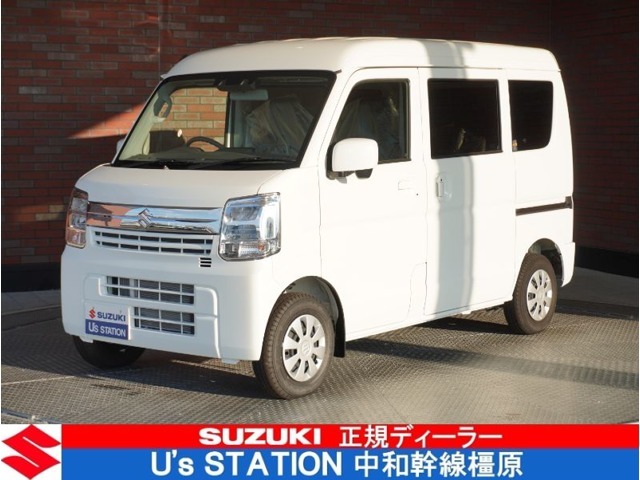 お渡し前に、自社工場にて法定点検整備を実施しております。ご安心していただいてお乗り頂けますヽ(^o^)丿