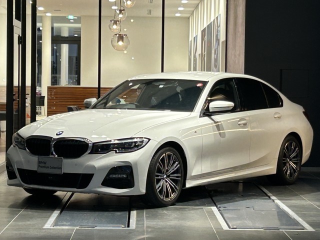 BMW認定中古車のお求めは　BMW　Premium　Selection　調布店　で。