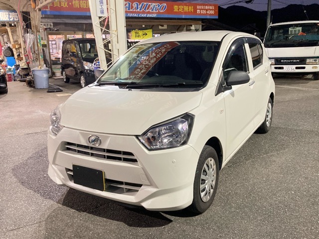 田室自動車販売の物件をご覧いただきありがとうございます！　スタッフ一同皆さんのお越しをお待ちしております！