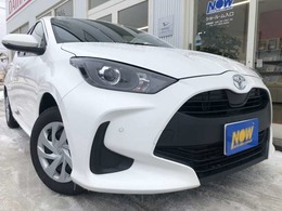 トヨタ ヤリス 1.5 X 4WD ディスプレイオーディオ　バックカメラ