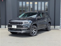 ジープ コマンダー フリーダムエディション 認定中古車　弊社展示車　純正AW　純正ナビ