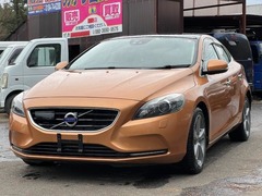 V40