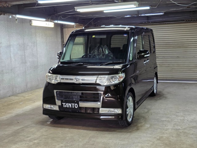 当店自慢の1台です。直接の現車確認、大歓迎です。ぜひ、一度見にご来店ください。（ご来店の際は事前のご予約をお願い致します！）