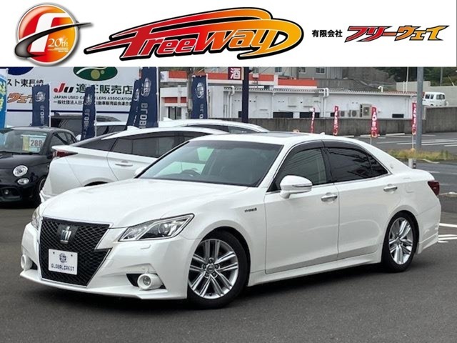 純正ナビ　フルセグTV　ETC　バックカメラ　サンルーフ　クルーズコントロール