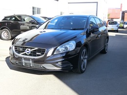 ボルボ V60 T6 AWD Rデザイン 4WD 