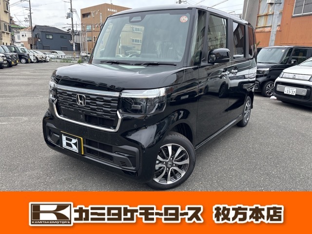 ボンネットの中もキレイです☆