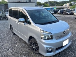 トヨタ ヴォクシー 2.0 ZS 煌 4WD 4WDヒッチメンバー社外マフラーアルミ