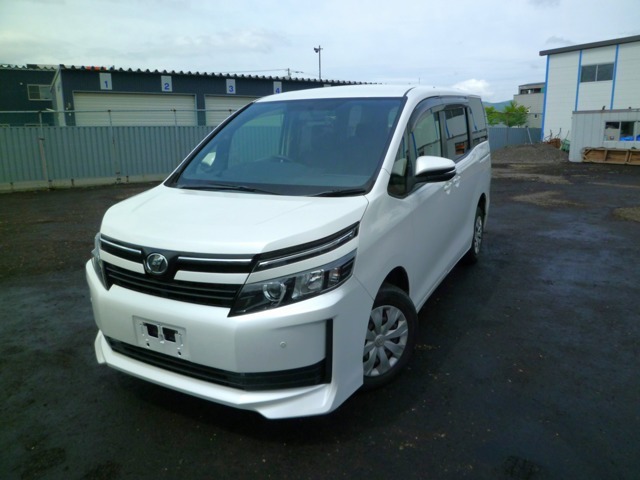H26　ヴォクシー　2.0X　4WD　入荷いたしました☆