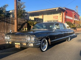 キャデラック フリートウッド 60S 