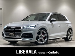 アウディ SQ5 3.0 4WD マトリクスLED　バーチャルコクピット　ア