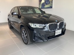 BMW X4 xドライブ20d Mスポーツ ディーゼルターボ 4WD サウンドP　HUD　SR　オイスター皮