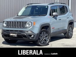 ジープ レネゲード トレイルホーク 4WD ワンオーナー・社外ナビ・TV・クルコン