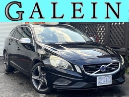 ボルボ V60 T4 Rデザイン 黒革/禁煙/ナビ/BT/クルコン/ETC/TV/Pシ-ト