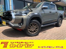 トヨタ ハイラックス 2.4 Z ディーゼルターボ 4WD カスタムパーツ装着・社外20インチアルミ