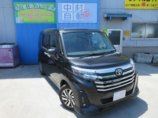 こちらの車両は、ルーフに肉眼でも分かりにくい小さなヘコミが数個ございます。車両確認をお願いしています