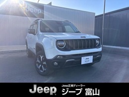 ジープ レネゲード トレイルホーク 4WD /認定中古車保証付き