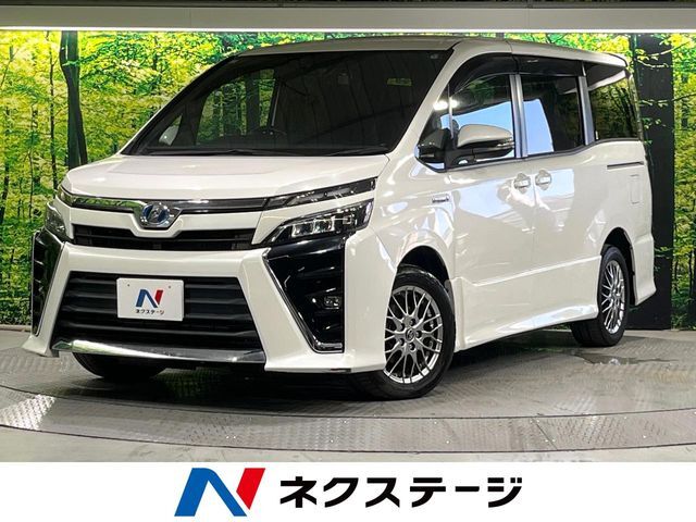 衝突軽減　9型ナビ　後席モニター　両側電動ドア　シートヒーター　ETC