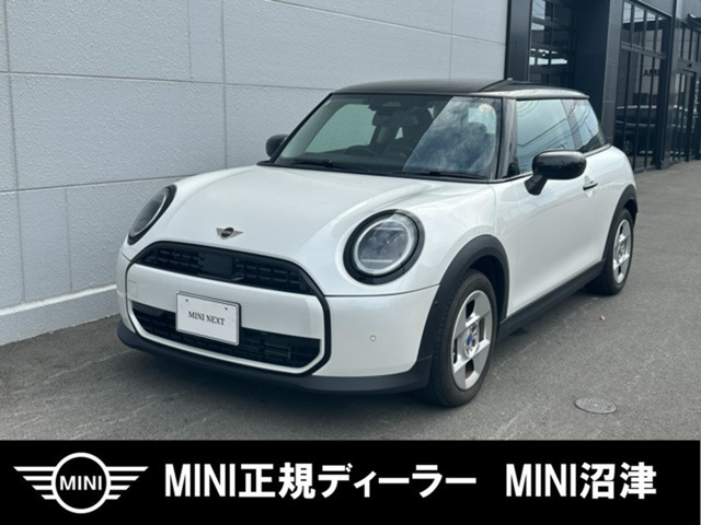 当店の中古車をご覧いただき、ありがとうございます！MINI クーパーS 3ドア クラシックトリムのご紹介です！