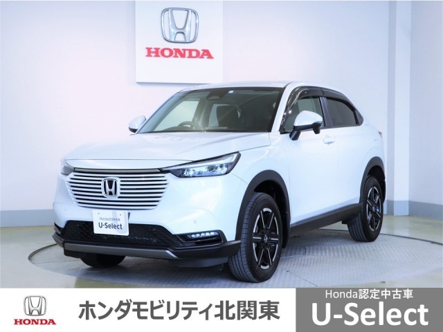 車名の由来：ヴェゼルはカットした宝石の小さな面（Bezel）とクルマ（Vehicle）を組み合わせた造語で、「角度によって表情を変える宝石のように、多面的な魅力と価値を持つクルマ」を意味する。