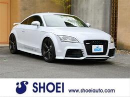 アウディ TT RSクーペ 2.5 4WD 6MTホワイトレザー