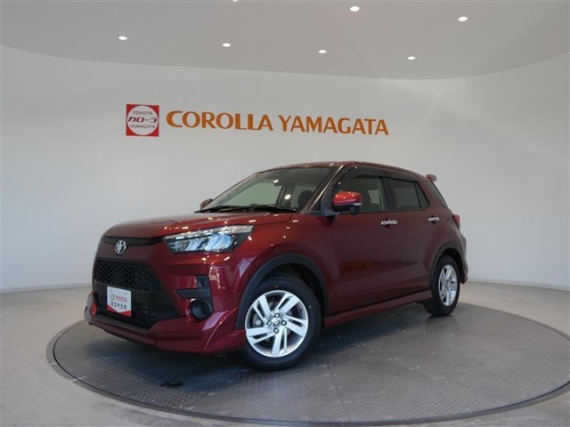 人気のコンパクトSUV！ エアロ装備でスタイリッシュさもあり魅力的です。