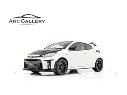 トヨタ GRヤリス 1.6 GRMN サーキットパッケージ 4WD 500台限定車　Defi追加メーター