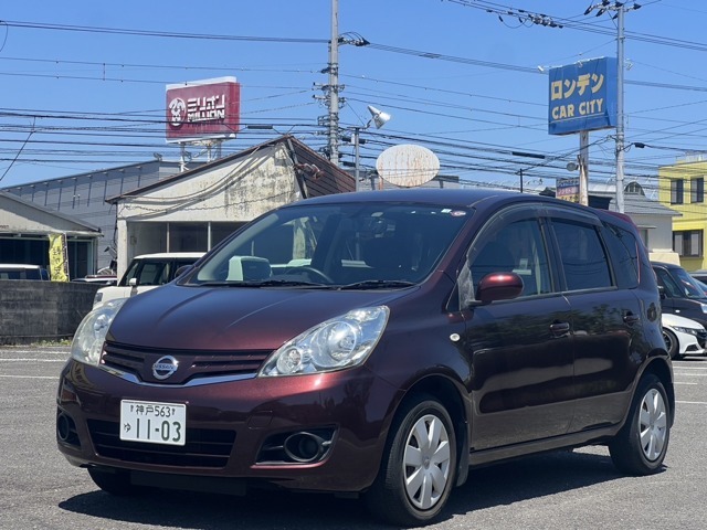 ロイヤルオートのお車をご覧頂き有難う御座います。論田町のロンデンカーシティ内にございます。軽トラからレクサスまでお探しのお車があればお気軽にご相談下さい。