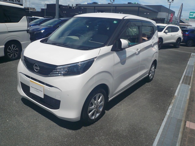 この度は浜松日産UCARS宮竹店の展示車輛をご覧いただき、誠にありがとうございます。