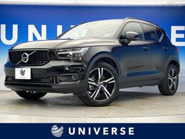 ボルボ XC40 B4 AWD Rデザイン 4WD 全周囲カメラ　APPLECARPLAY　アダプティブ