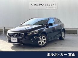 ボルボ V40クロスカントリー T5 4WD 衝突軽減ブレーキ　レーダークルーズ　純正