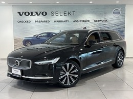 ボルボ V90 アルティメット B5 登録済み未使用車 サンルーフ付 本革シート