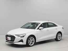 アウディ A3セダン 30 TFSI アドバンスト 前席電動シート(シートヒーター付き)　LED