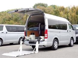 トヨタ ハイエースバン 2.0 リフト付バン ロング ハイルーフ トヨタ車体パワーリフト 最大昇降能力260kg