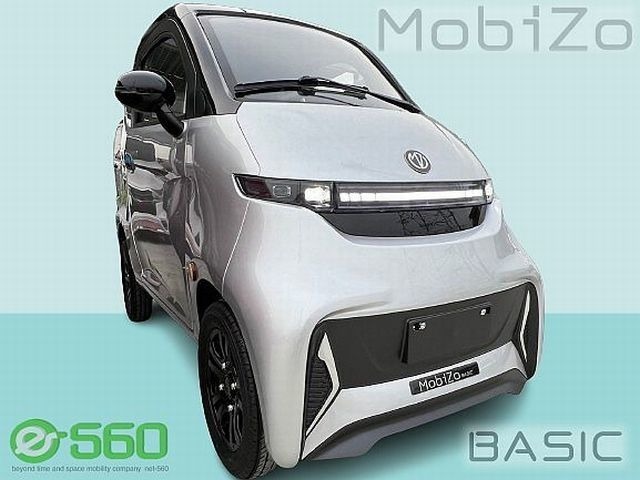 新車・EVミニカー　　　エアコン付　　　　　　　　　　速度50km　　　　　　　　　　　航続距離50km　　　　　　　　　　　　　家庭用100V