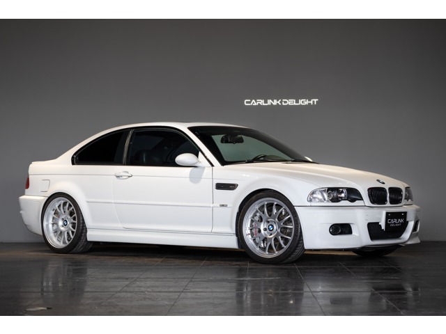 2004 BMW M3 Coupe 荒々しくも整ったエンジンフィーリングと、官能的で甲高いストレート6サウンド.そして6速MT。クイックで確かなハンドリング。ドライビングプレジャーを感じたい…？それならこのクルマでしょう！