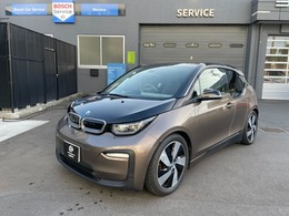 BMW i3 ロッジ レンジエクステンダー装備車 42KWH残量37.6KWH