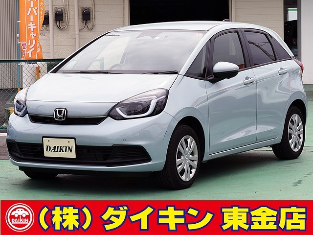 高年式・高品質・無修復車の専門店として全国に良質車を販売して45年の実績。品質チェックシステムは厳しく安心です。整備に関しては、自社工場にて52項目に及ぶ法廷整備さらに電装品等のチェックを徹底して行います