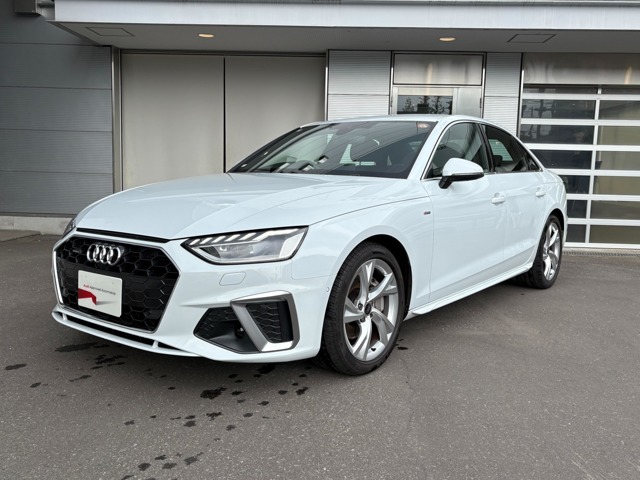 納車前点検100項目高度な訓練・教育を受けたAudi専任のメカニックが、ロードテストを含む100項目にもおよぶ精密な点検を実施いたします。全てをクリアしたAudiだけが、あなたのお手元に届けられます。