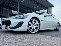 マセラティ グランカブリオ 4.7 正規ディーラー車　OP有償カラー　新車取説
