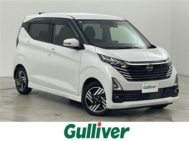 純正9型ナビ（BT，フルセグTV）　アラウンドビューモニター　コーナーセンサー　エマージェンシーブレーキ　レーンキープ　先行車発進お知らせ　アイドリングストップ　純正14インチAW　LEDヘッドライト