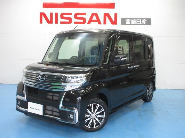 宮崎日産高鍋店をご覧頂き誠に有難う御座います。弊社ひとめぼれ仕様車は外装に日産純正ボディーコート施工、内装防臭抗菌コート施工、さらに全窓撥水加工施工。とても綺麗な中古車をお客様にお届けいたします！