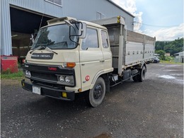 UDトラックス コンドル 4t　ファームダンプ　エアコン　ターボ パワステ　荷台　長4.7m　幅2.2m　アオリ高