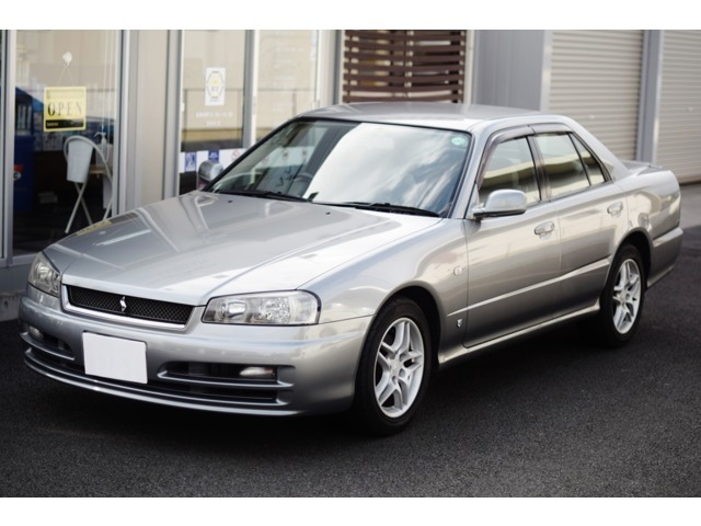 アウトレット車（25年経過）のため現車をご覧いただける方への販売に限らせて頂きます。内外装及び機関系の電話及びメールでの問い合わせはトラブル防止のためご遠慮下さい
